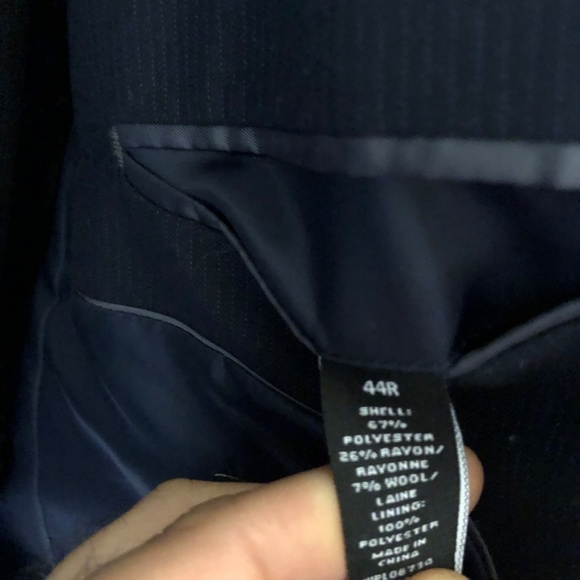 VanHeusen Van Heusen suit, navy, 44R, worn once. - Picture 4 of 4